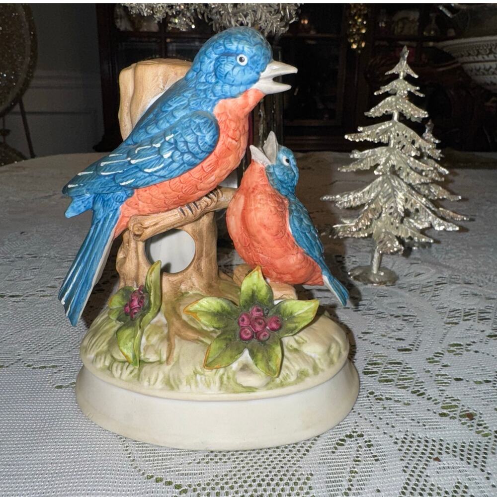 VTG Gorham of Japan 1978 Porcelain Blue & Red Bird Baby Bird Figurine  Music Box